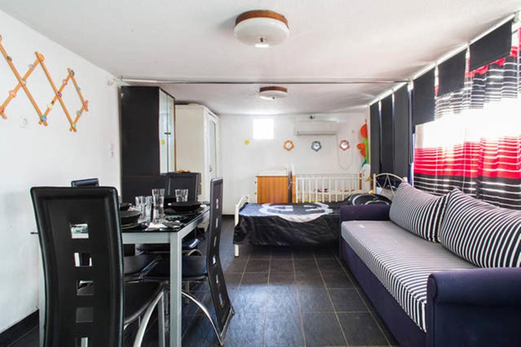 Wavedance Accommodation Σαλαμίνα Εξωτερικό φωτογραφία