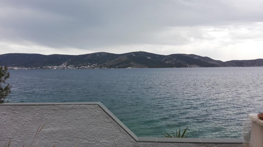 Wavedance Accommodation Σαλαμίνα Εξωτερικό φωτογραφία